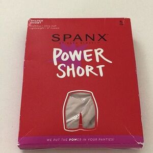 SPANX Seamless Lightweight Soft Nude Mid Thigh Power Shorts Tummy Shaper Panty